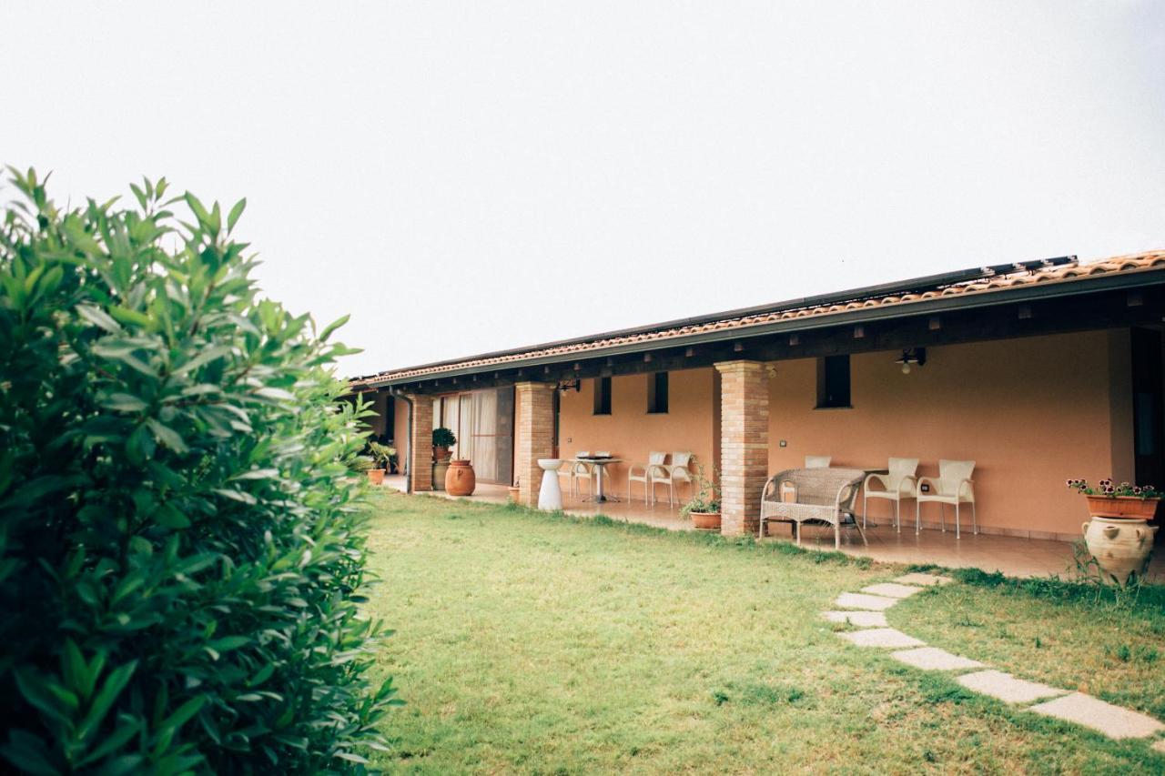 Su Leunaxiu Solèminis Exterior foto