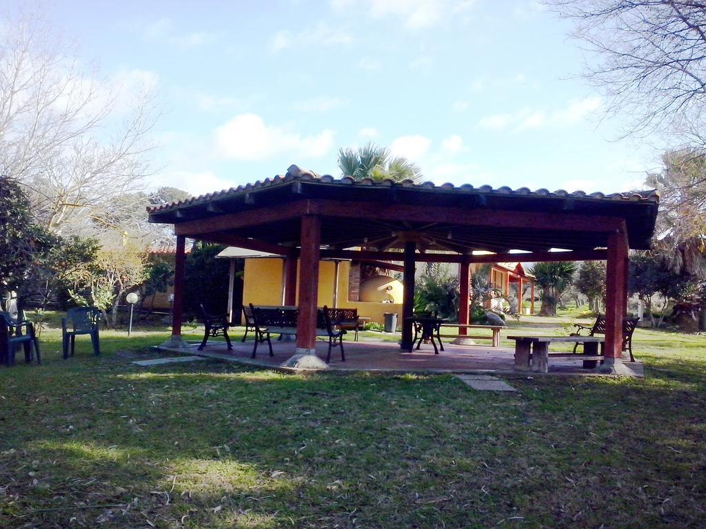 Su Leunaxiu Solèminis Exterior foto